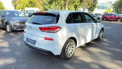 Hyundai i30 Wagon 1.6 CRDi — Diesel économique, sans sinistre, 137 000 km — dettaglio