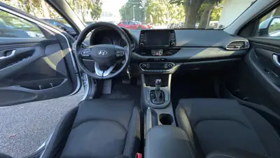 Hyundai i30 Wagon 1.6 CRDi — Diesel économique, sans sinistre, 137 000 km — Miniatura 10