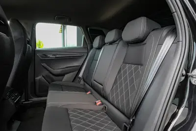 Skoda Karoq 1.5 TSI SportLine DSG — SUV compact dynamique, quasi neuf avec garantie constructeur — Miniatur 12