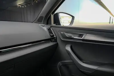 Skoda Karoq 1.5 TSI SportLine DSG — SUV compact dynamique, quasi neuf avec garantie constructeur — Miniatur 22