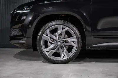 Skoda Karoq 1.5 TSI SportLine DSG — SUV compact dynamique, quasi neuf avec garantie constructeur — Miniatur 30