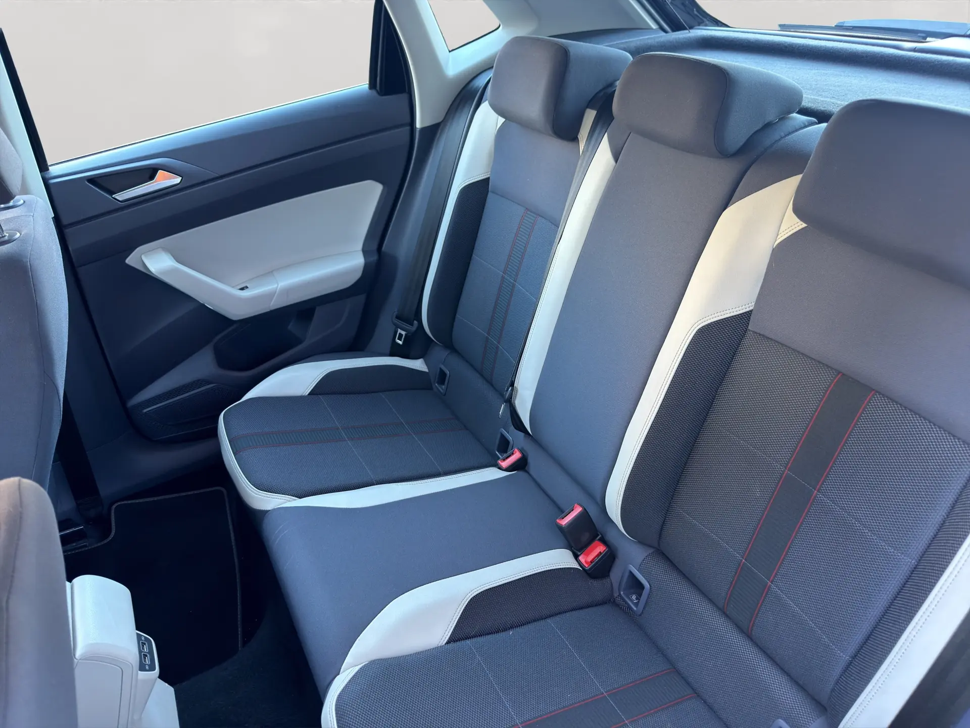 Volkswagen Polo 2019 occasion Meyrin — 4