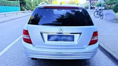 Mercedes-Benz C 180 Avantgarde — Berline break élégante, moteur fiable 156 ch — Innenraum