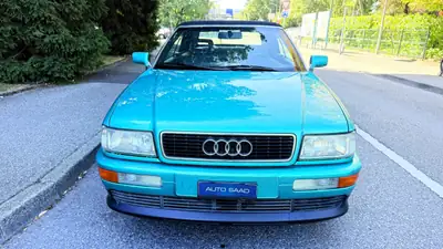 Audi Cabriolet 2.8 E — Roadster élégant des années 90, moteur V6 performant — vue extérieure