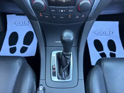Suzuki Kizashi 2.4 GL Top 4WD — Berline polyvalente, intégrale certifiée, services complets — Miniatur 8