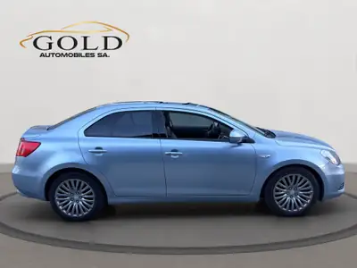 Suzuki Kizashi 2.4 GL Top 4WD — Berline polyvalente, intégrale certifiée, services complets — Miniatur 13