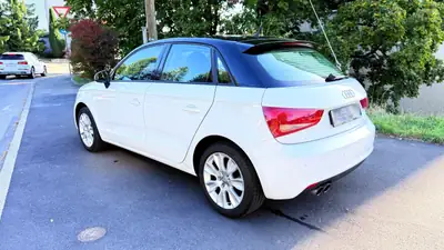 Audi A1 Sportback 1.4 TFSI — Citadine dynamique, sans accident, 208'000 km — tableau de bord