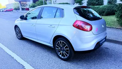 FIAT Bravo 1.4 16V Turbo Emotion 2009 — Compacte dynamique, 94'000 km, sans sinistre — tableau de bord