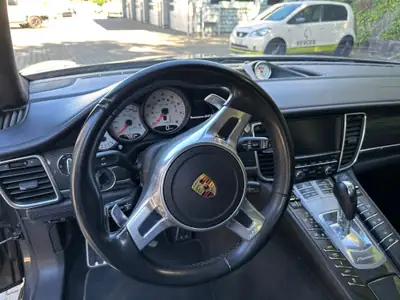 Porsche Panamera GTS — Berline sportive 440 ch, transmission intégrale et faible kilométrage — Miniatur 8