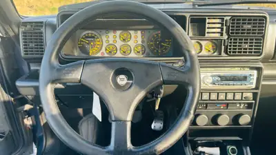 Lancia Delta HF Integrale 1992 — Légende du rallye, moteur 2.0L turbo 177 ch — Miniature 12