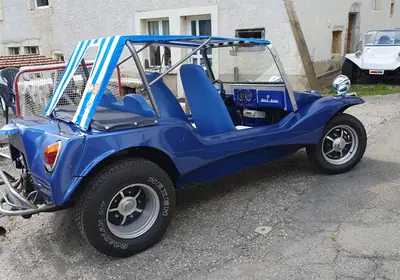 VW Buggy 1975 — Icône cabriolet vintage, moteur essence fiable — tableau de bord