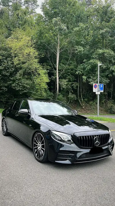 Mercedes-Benz E 53 AMG — Berline sportive 457 ch, kilométrage maîtrisé — vista esterna