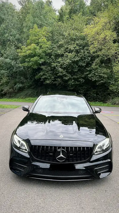 Mercedes-Benz E 53 AMG — Berline sportive 457 ch, kilométrage maîtrisé — vista posteriore