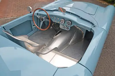 Peugeot 203 Competition Garcia Conde 1.5 — Cabriolet de légende avec histoire de course — intérieur