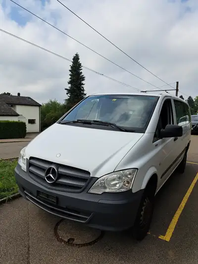 Mercedes-Benz Vito 113 CDI — Utilitaire polyvalent 4×4, moteur diesel robuste — vista esterna