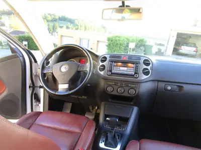 VW Tiguan 2.0 TSI 200 Sport & Style — SUV polyvalent, 120'000 km, transmission automatique — Thumbnail 13