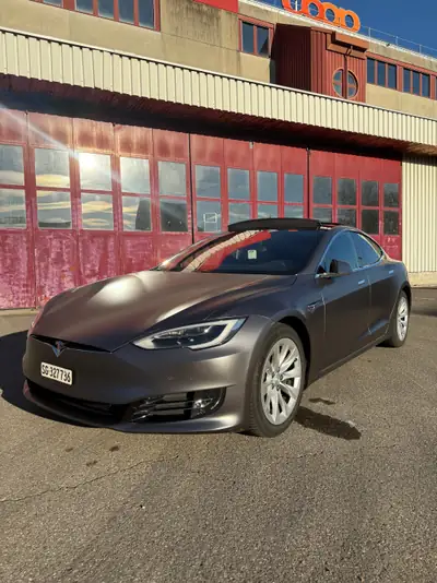Tesla Model S 75 — Berline électrique haute performance, 92% SOH, révisée MFK — cruscotto