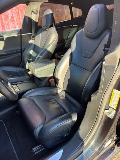 Tesla Model S 75 — Berline électrique haute performance, 92% SOH, révisée MFK — Miniatura 10