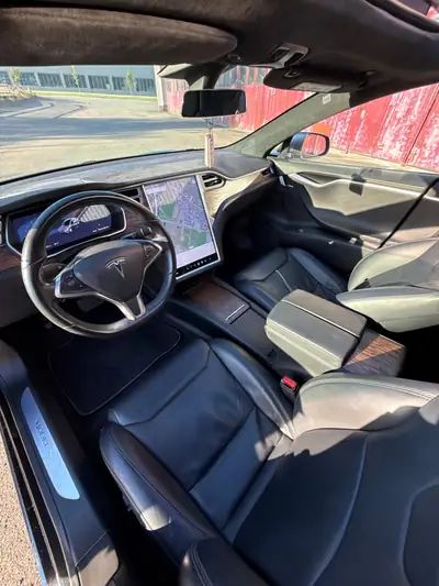 Tesla Model S 75 — Berline électrique haute performance, 92% SOH, révisée MFK — Miniatura 11