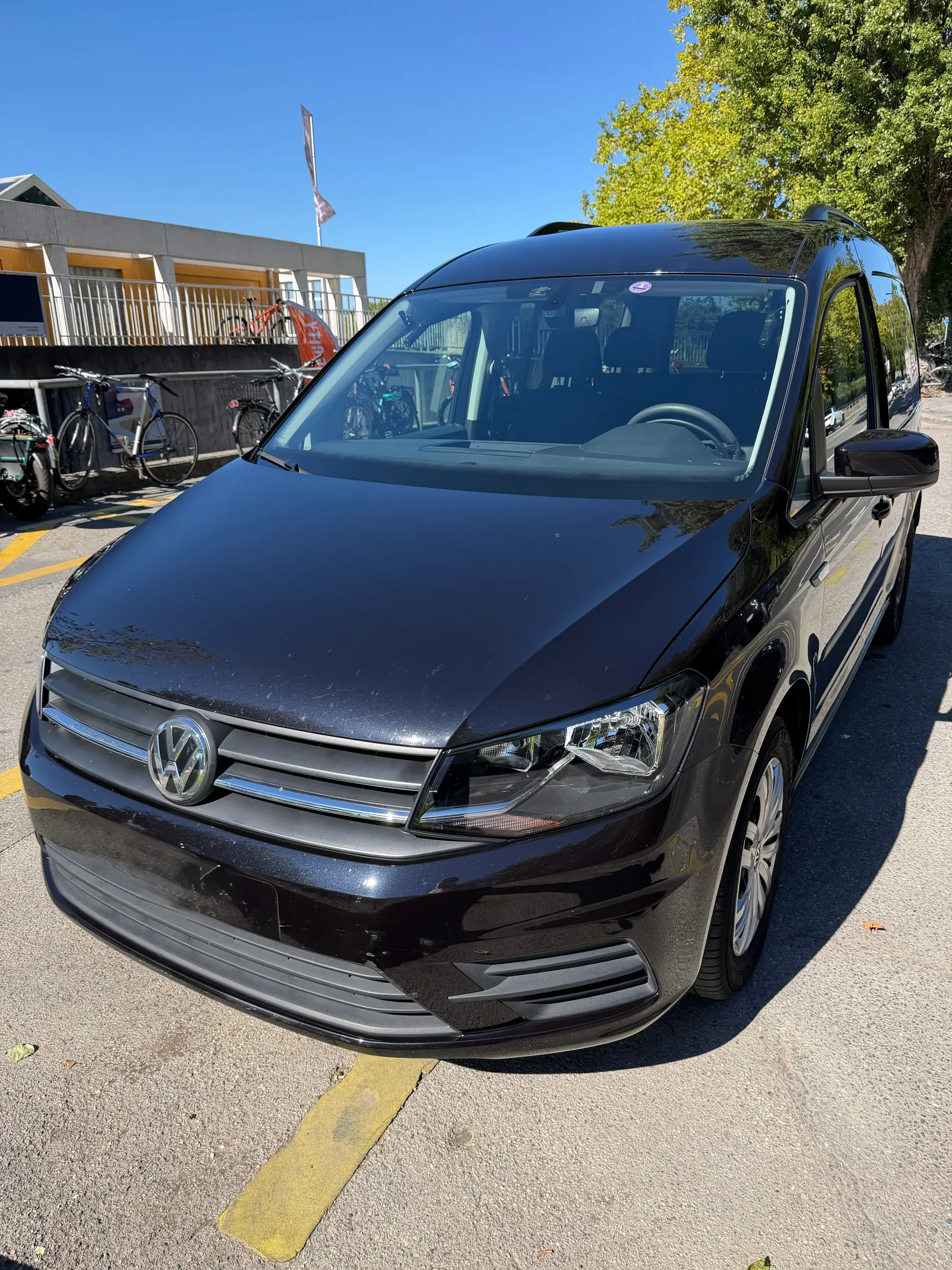 VW Caddy 1.4 TSI DSG — Monospace automatique accessible, 32 000 km seulement