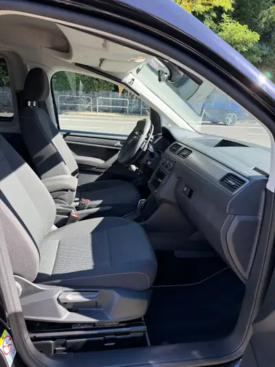 VW Caddy 1.4 TSI DSG — Monospace automatique accessible, 32 000 km seulement — Miniatur 7