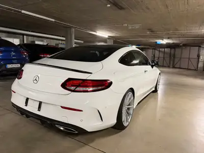 Mercedes-Benz C 300 AMG Line — Coupé sportif 272 ch, hybride essence, kilométrage modéré — rear view