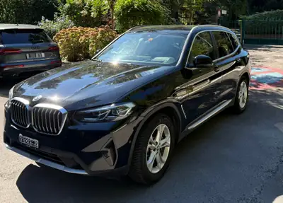 BMW X3 xDrive30e — SUV hybride rechargeable, 61 000 km, sans accident — exterior view