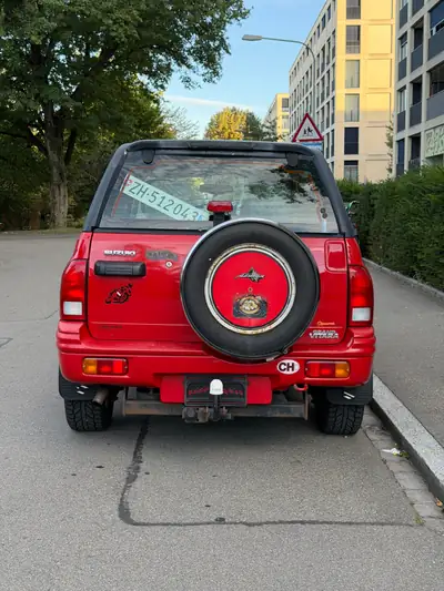 Suzuki Grand Vitara 2.0i Cabrio 2001 — Cabriolet 4x4 authentique, sans accident — interni