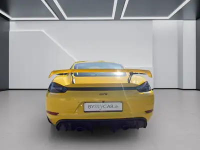 Porsche 718 Cayman GT4 — Coupé sportif 420 ch, boîte manuelle, faible kilométrage — Innenraum