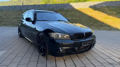 BMW 335i xDrive — Break sportif, 306 ch et transmission intégrale — Außenansicht