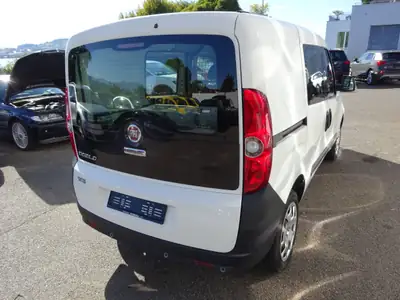 Fiat Doblò Gas/Benzin 2019 — Monospace spacieux, 44'000 km, état impeccable — arrière