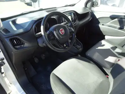 Fiat Doblò Gas/Benzin 2019 — Monospace spacieux, 44'000 km, état impeccable — Miniature 8