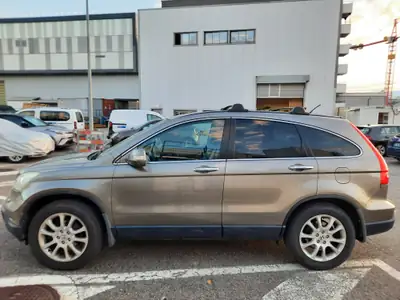 Honda CR-V 2.2 i-CTDi Executive 4WD — SUV diesel robuste, équipé et sans sinistre — exterior view