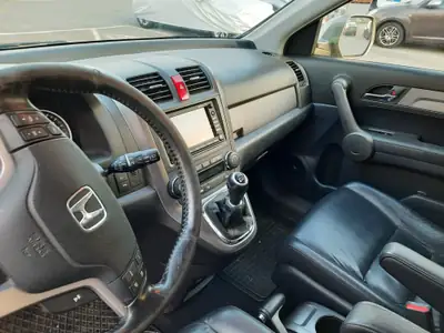 Honda CR-V 2.2 i-CTDi Executive 4WD — SUV diesel robuste, équipé et sans sinistre — detail