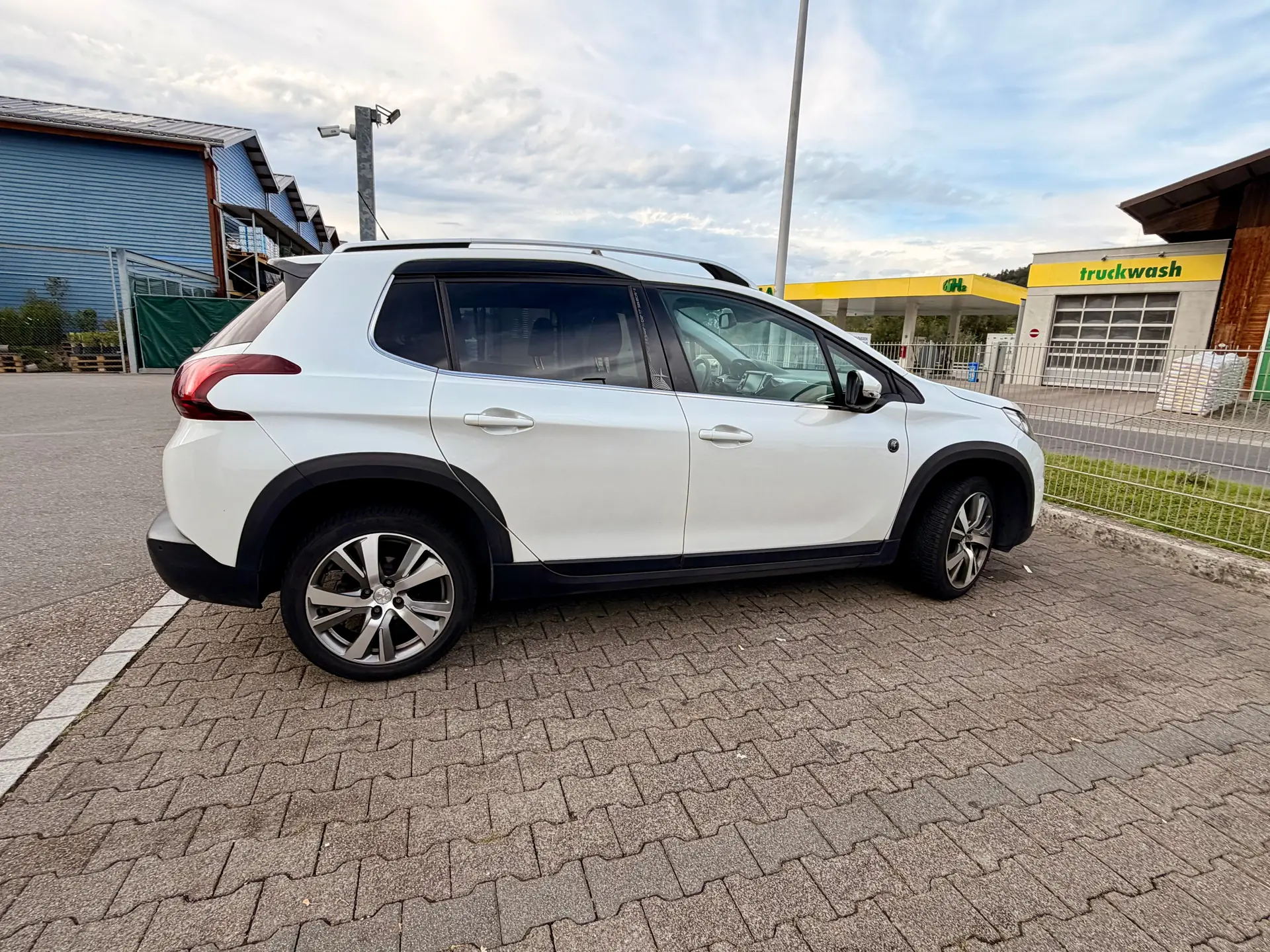 Peugeot 2008 2019 occasion Dagmersellen — 4