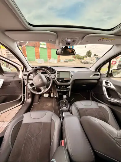 Peugeot 2008 1.2 PureTech 130 GT Line — SUV compact urbain, fiable et économe — détail