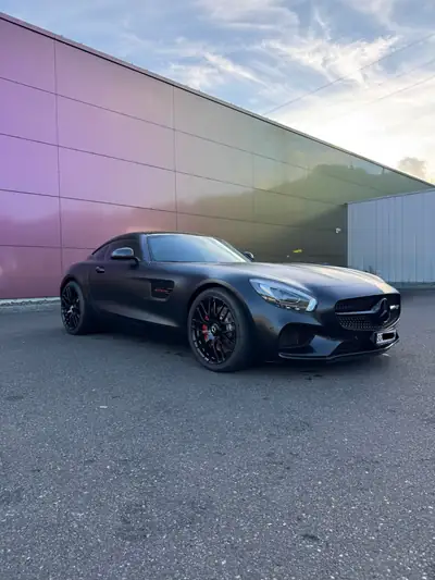 Mercedes-AMG GT V8 — Coupé sport pur, 462 ch, faible kilométrage — vue extérieure