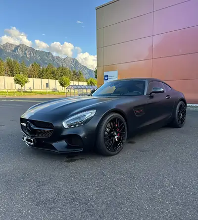 Mercedes-AMG GT V8 — Coupé sport pur, 462 ch, faible kilométrage — côté