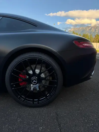 Mercedes-AMG GT V8 — Coupé sport pur, 462 ch, faible kilométrage — Miniature 9