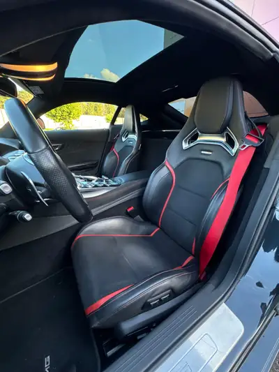 Mercedes-AMG GT V8 — Coupé sport pur, 462 ch, faible kilométrage — Miniature 12
