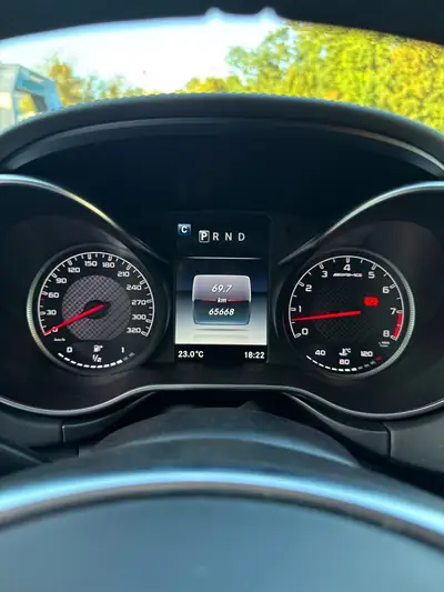 Mercedes-AMG GT V8 — Coupé sport pur, 462 ch, faible kilométrage — Miniature 13