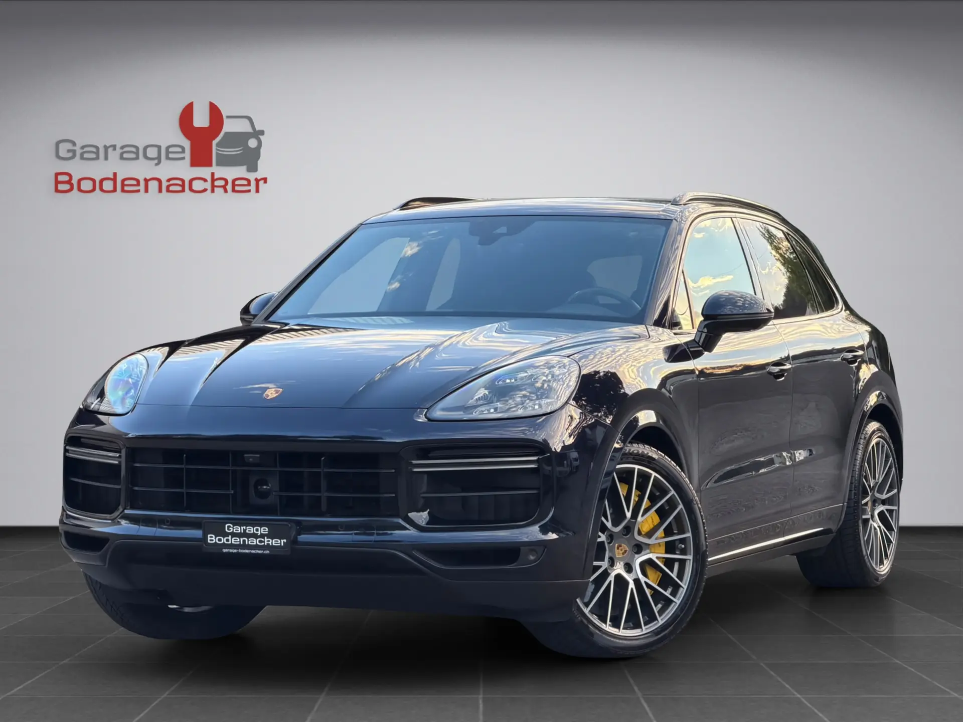 Porsche Cayenne Turbo 550 PS — SUV haute performance V8, frais d'entretien raisonnés