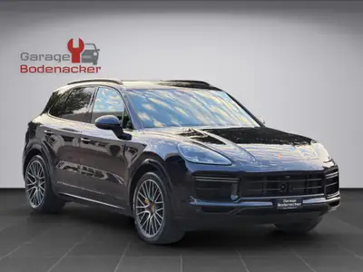 Porsche Cayenne Turbo 550 PS — SUV haute performance V8, frais d'entretien raisonnés — Miniature 7