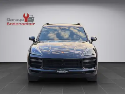 Porsche Cayenne Turbo 550 PS — SUV haute performance V8, frais d'entretien raisonnés — Miniature 14