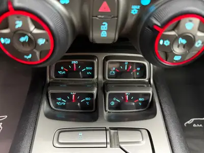Chevrolet Camaro 6.2 Coupé — Muscle car américain 405 ch, rare en Suisse — Thumbnail 12