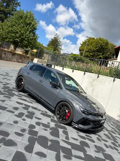VW Golf 2.0 TSI GTI Clubsport DSG — 300 ch, performances pures et reprise de leasing — fianco