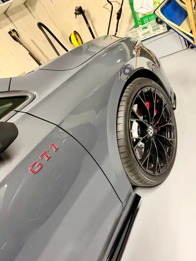 VW Golf 2.0 TSI GTI Clubsport DSG — 300 ch, performances pures et reprise de leasing — Miniatura 12