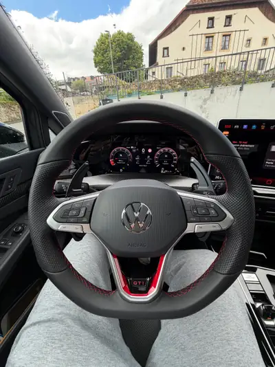 VW Golf 2.0 TSI GTI Clubsport DSG — 300 ch, performances pures et reprise de leasing — Miniatura 14