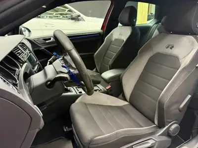 VW Golf 2.0 TSI R 4Motion DSG — Sportive 301 ch, transmission intégrale, rouge éclatant — Miniature 8