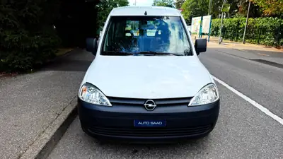 Opel Combo Van 1.6 CNG Comfort — Bi-carburant économique, 99'000 km, sans sinistre — vista esterna